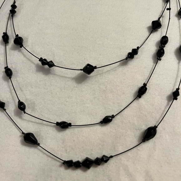 3 Stranded black beaded necklace - Picture 1 of 3